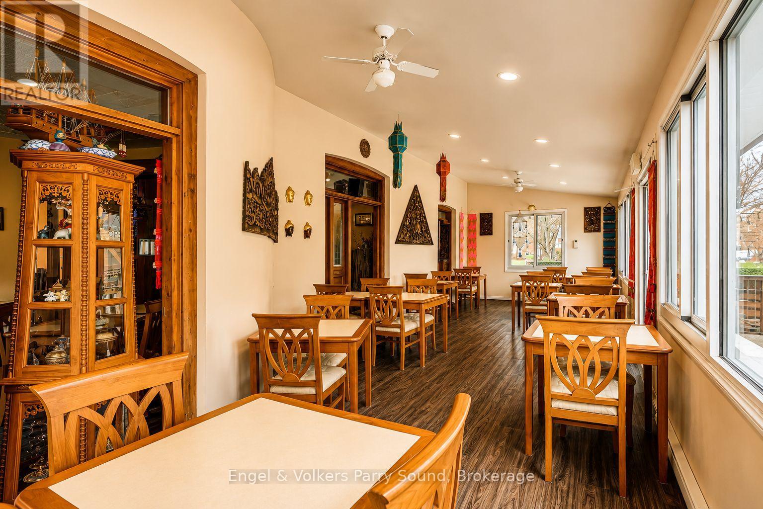 168 Dunlop Street E Property Photo 16
