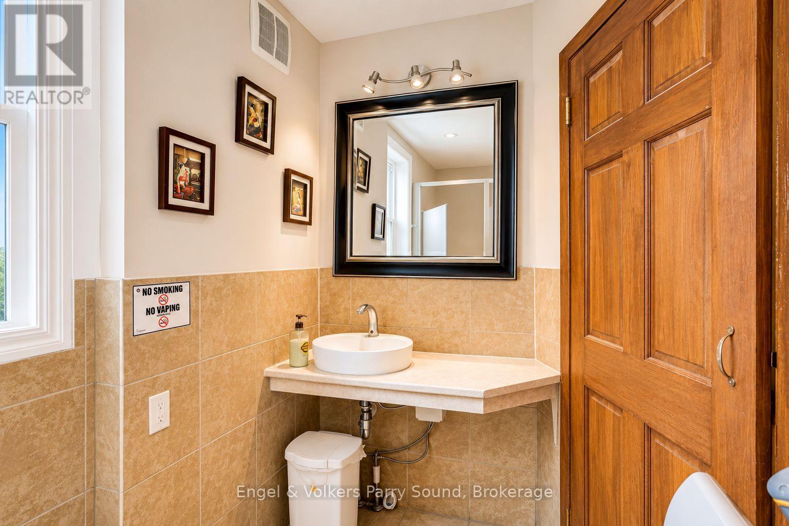 168 Dunlop Street E Property Photo 18