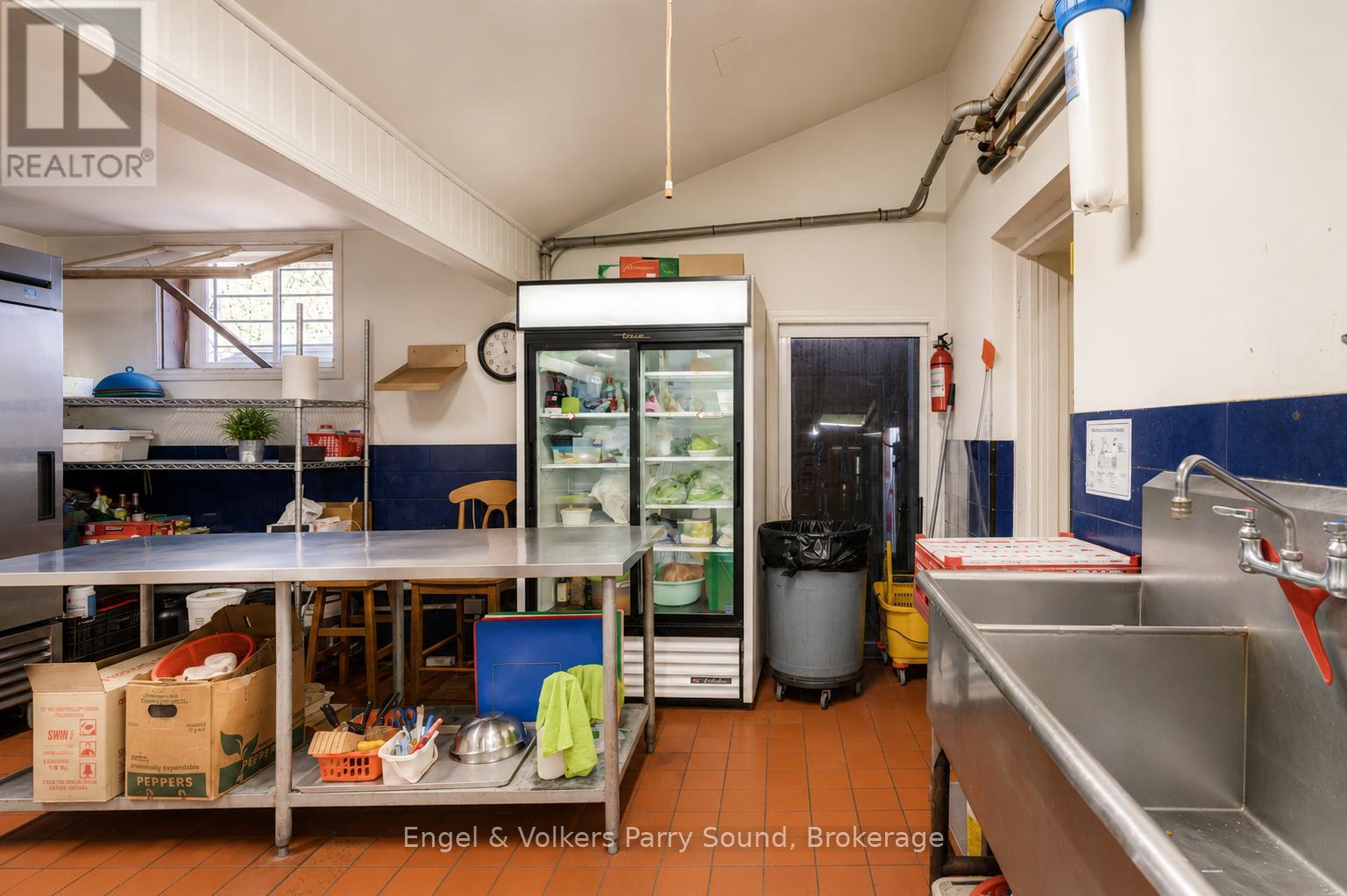 168 Dunlop Street E Property Photo 23