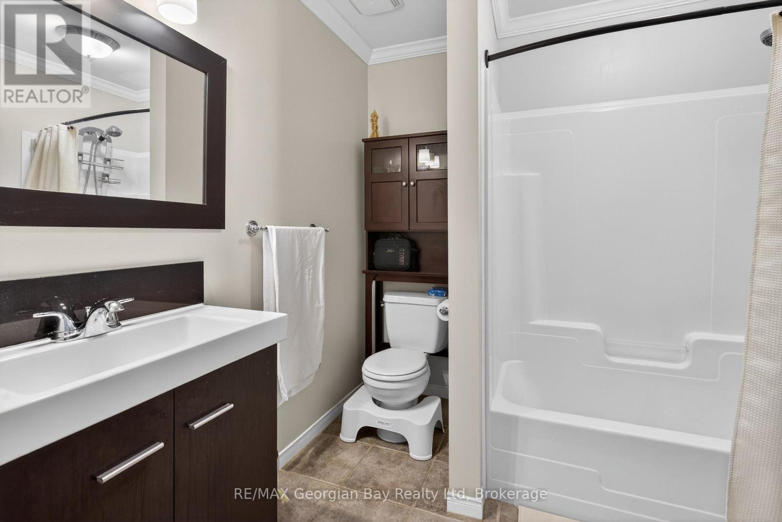 177 Southwinds Crescent Property Photo 14