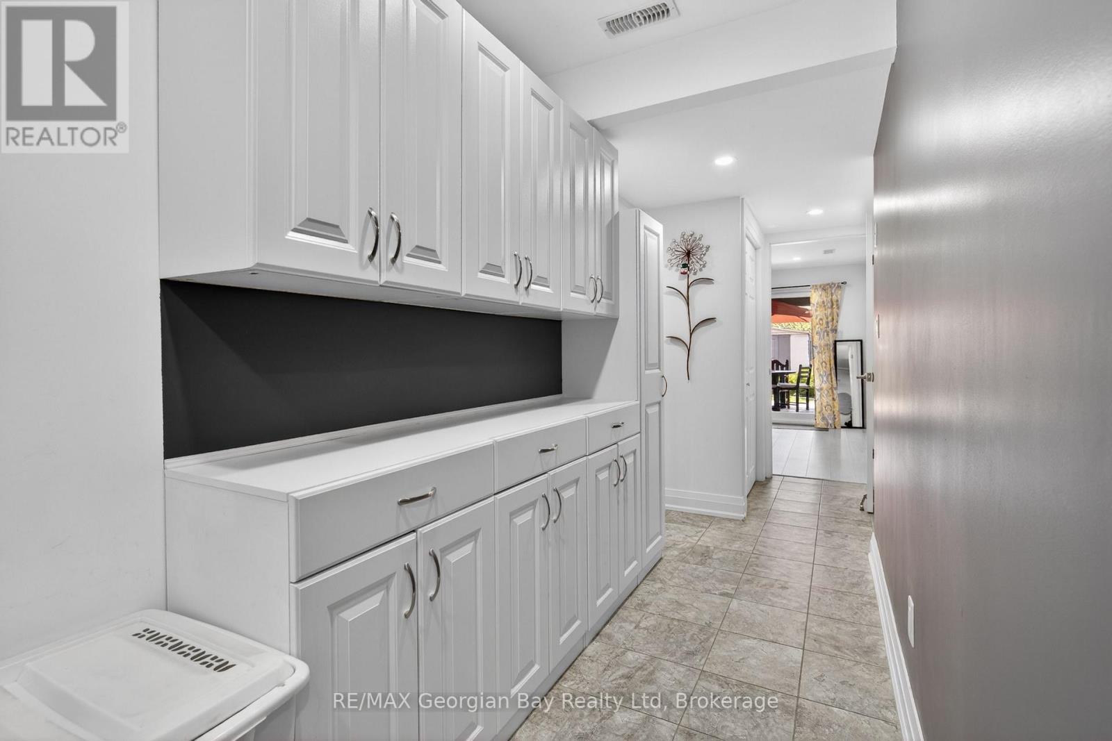 177 Southwinds Crescent Property Photo 15