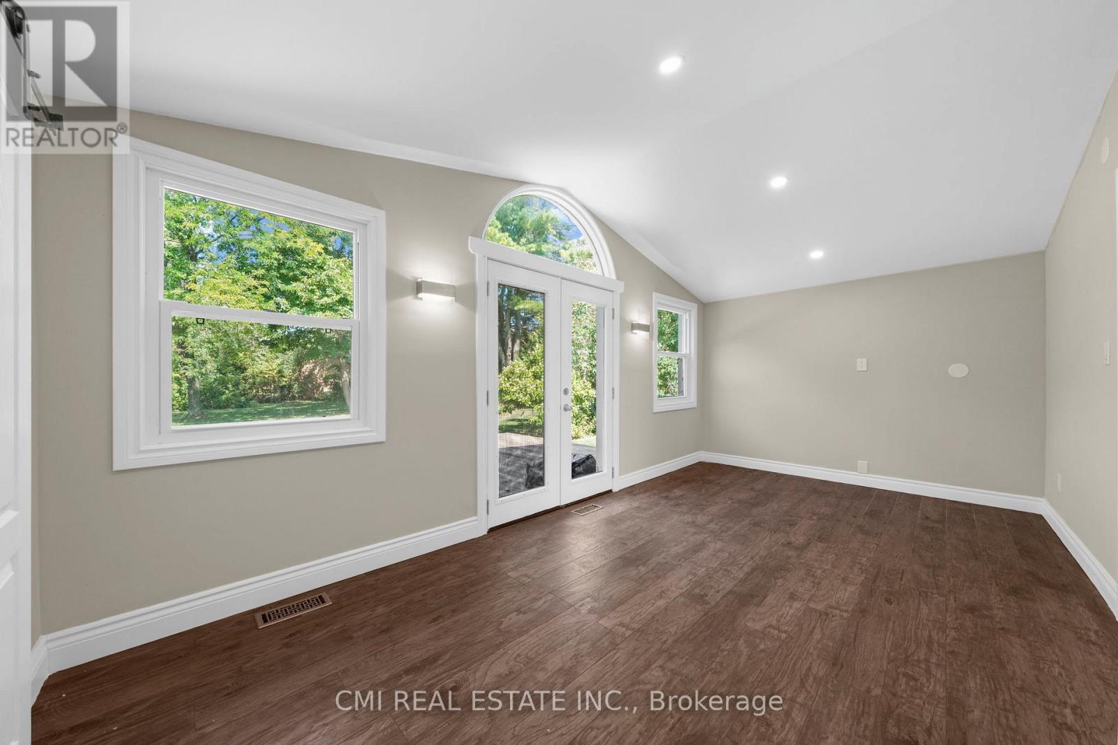 1297 Ramara Rd 47 Road Property Photo 12