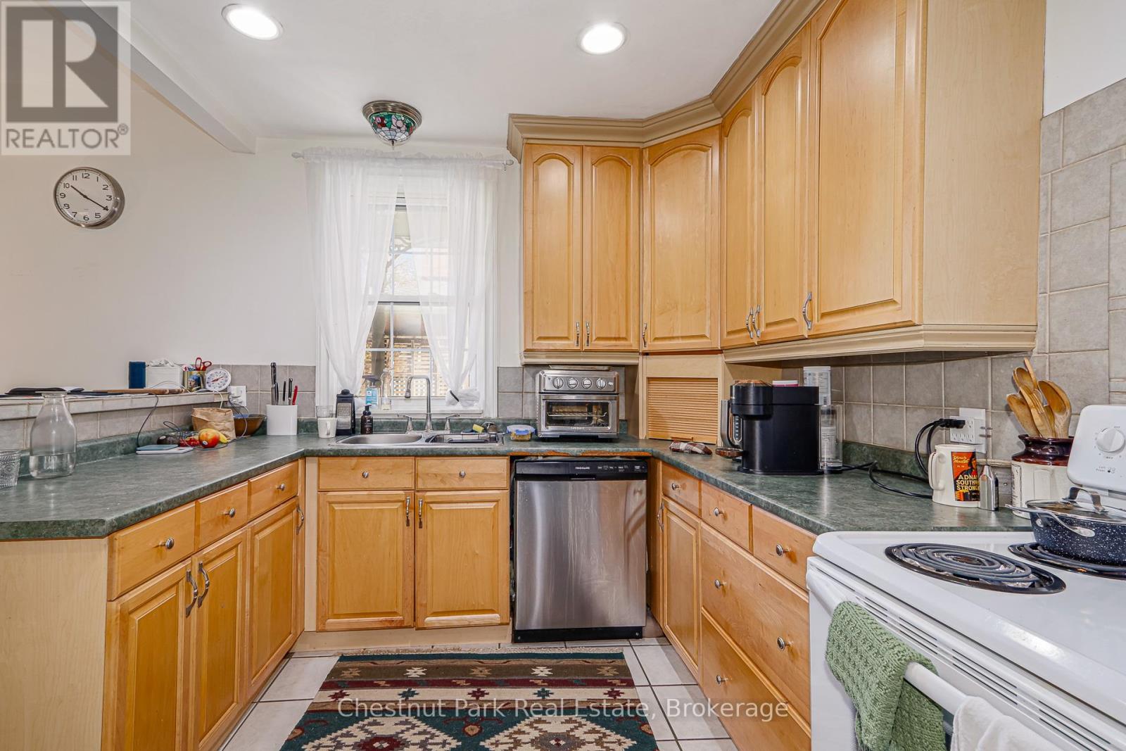 537 Ste Marie Street Property Photo 11