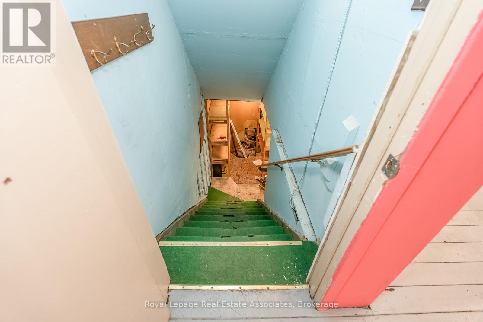 133 Dunlop Street E Property Photo 36