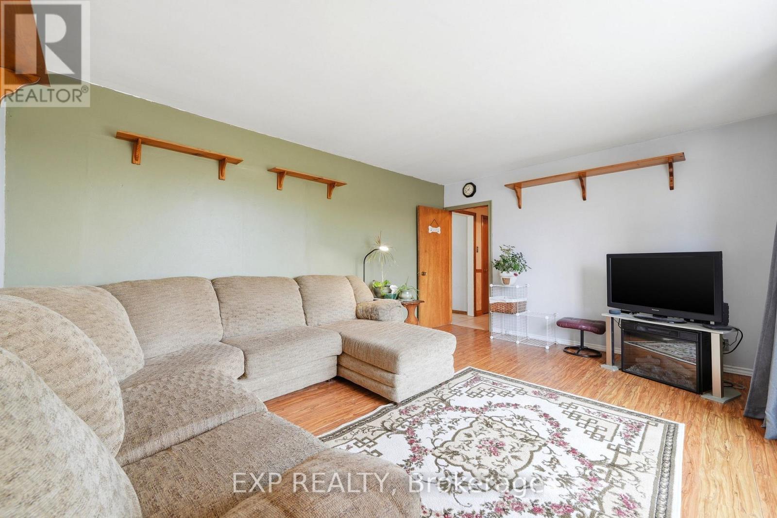 4142 Stewarts Lane Property Photo 10