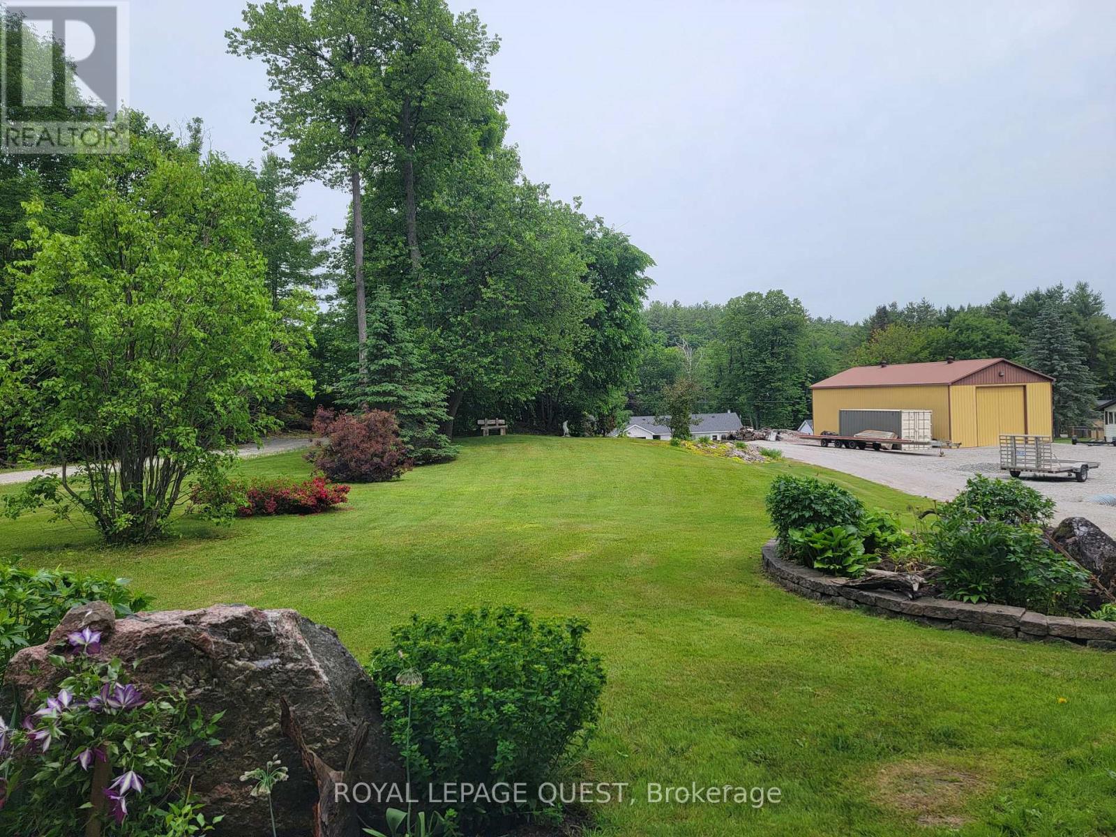 3068 Moynes Road Property Photo 1
