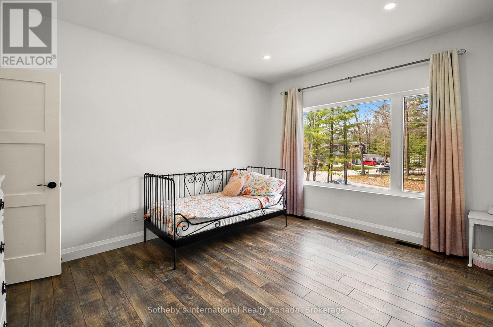 71 Oak Lea Boulevard Property Photo 37
