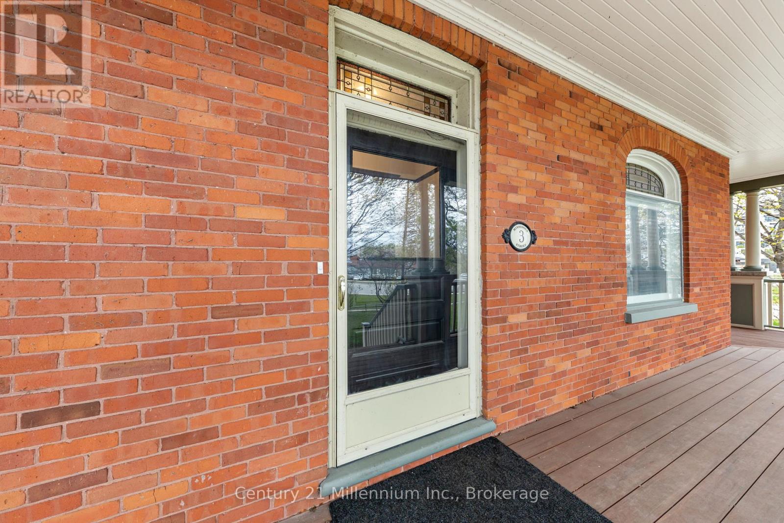 3 Minnesota Street Property Photo 5
