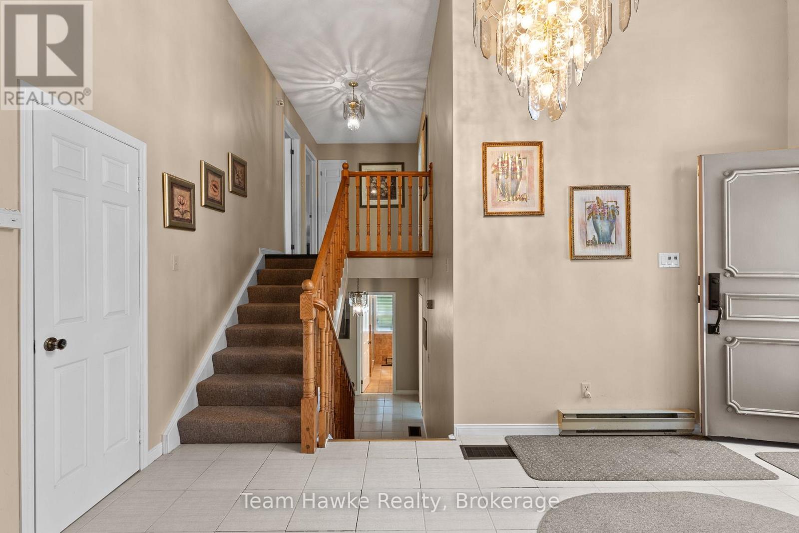 2253 Tiny Beaches Road S Property Photo 5