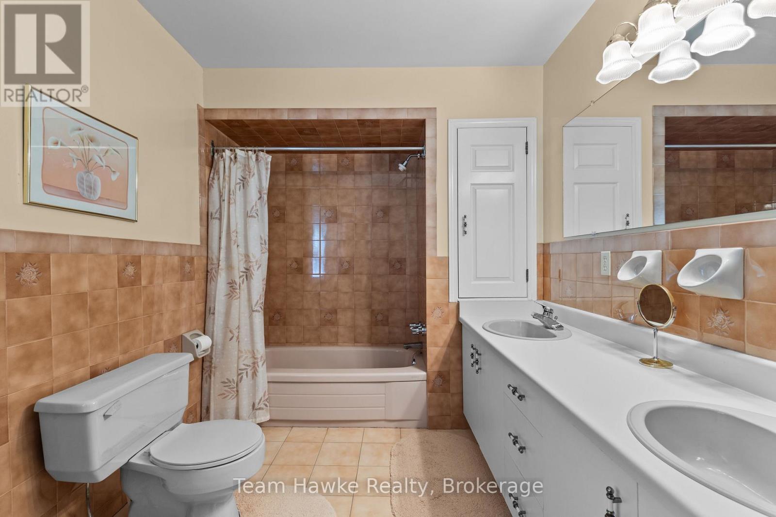 2253 Tiny Beaches Road S Property Photo 21