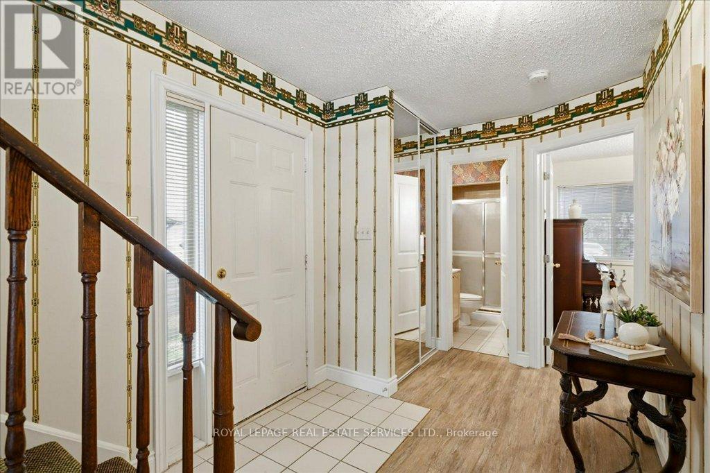 4 - 30 Laguna Parkway Property Photo 8