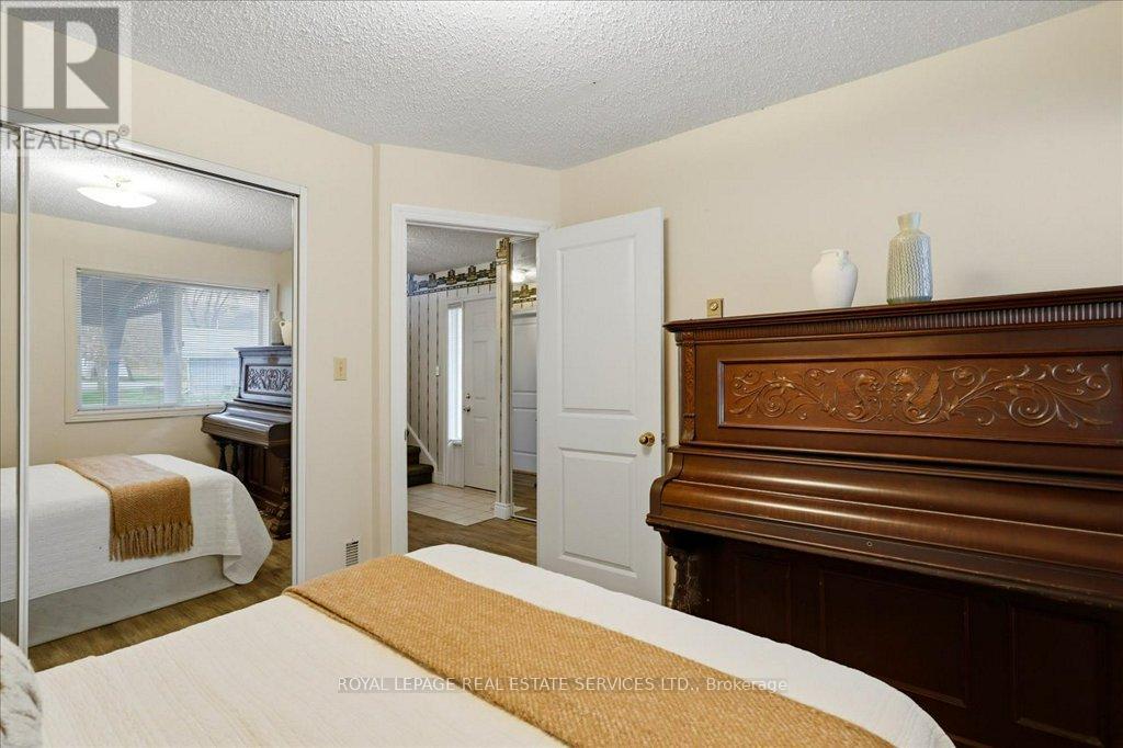 4 - 30 Laguna Parkway Property Photo 9