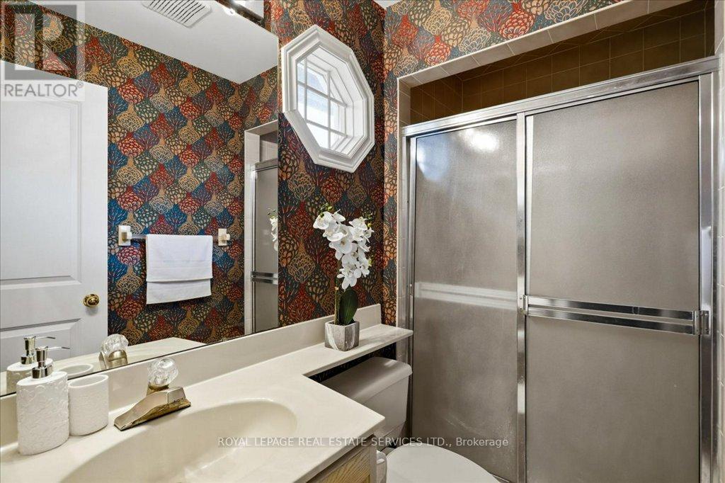 4 - 30 Laguna Parkway Property Photo 11