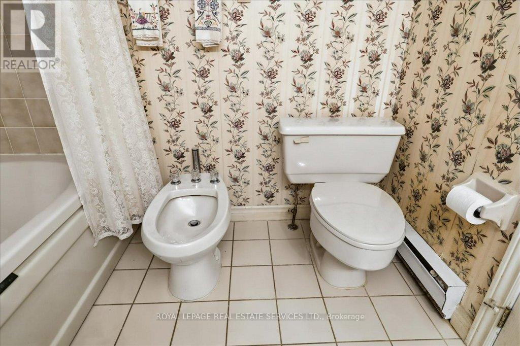 4 - 30 Laguna Parkway Property Photo 35