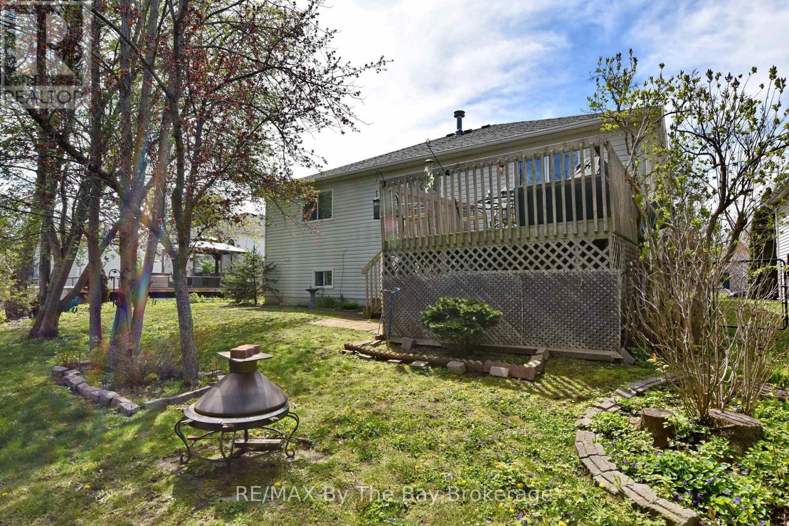 17 Acorn Crescent Property Photo 9