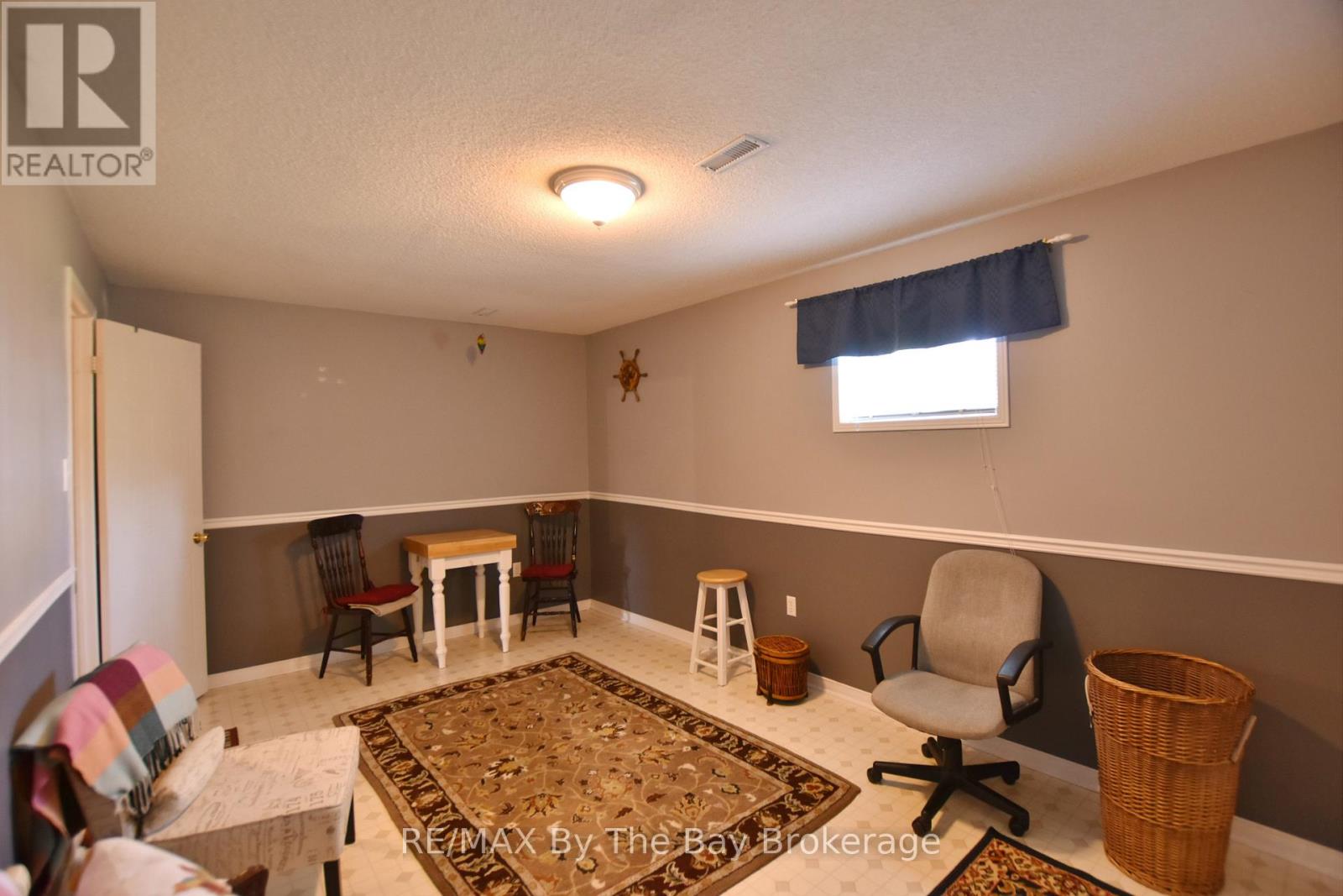 17 Acorn Crescent Property Photo 35