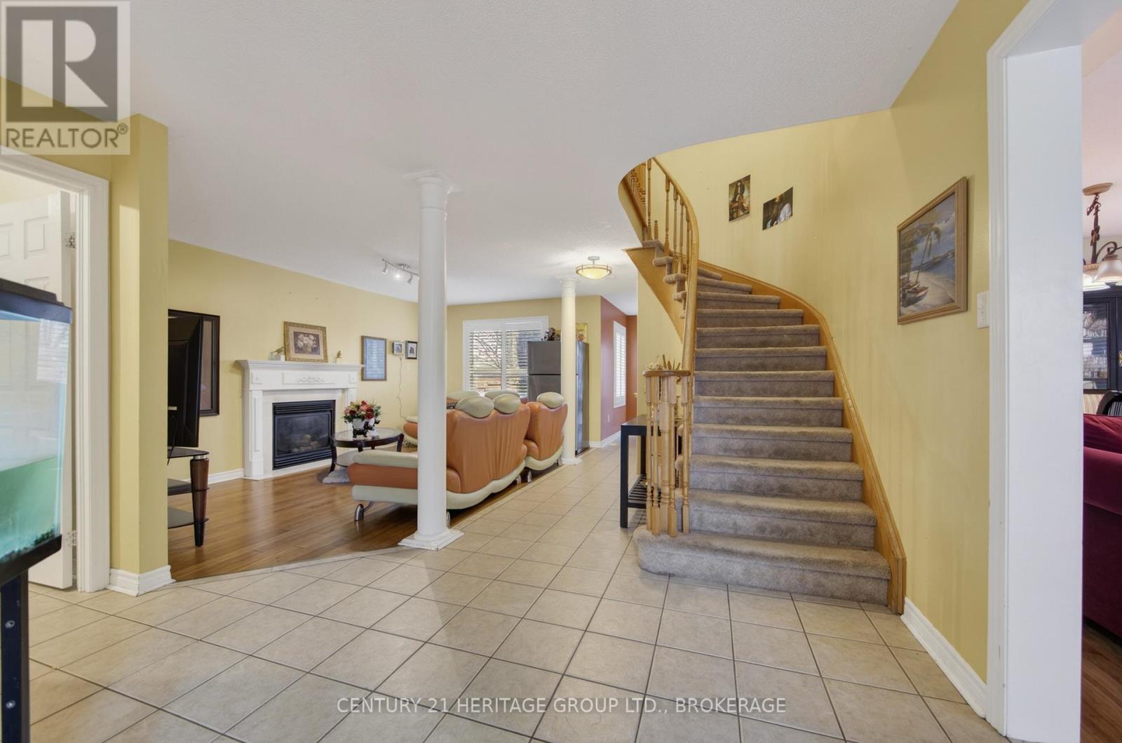 30 Lang Drive Property Photo 7