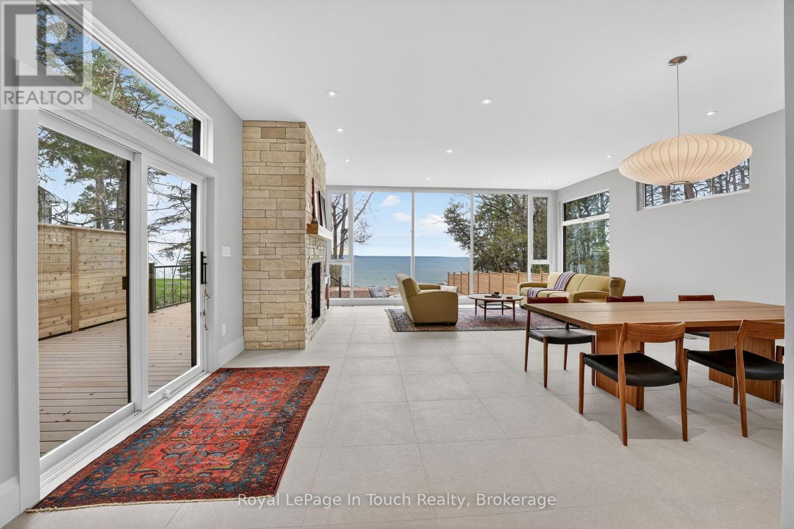 160 Tiny Beaches Road N Property Photo 13