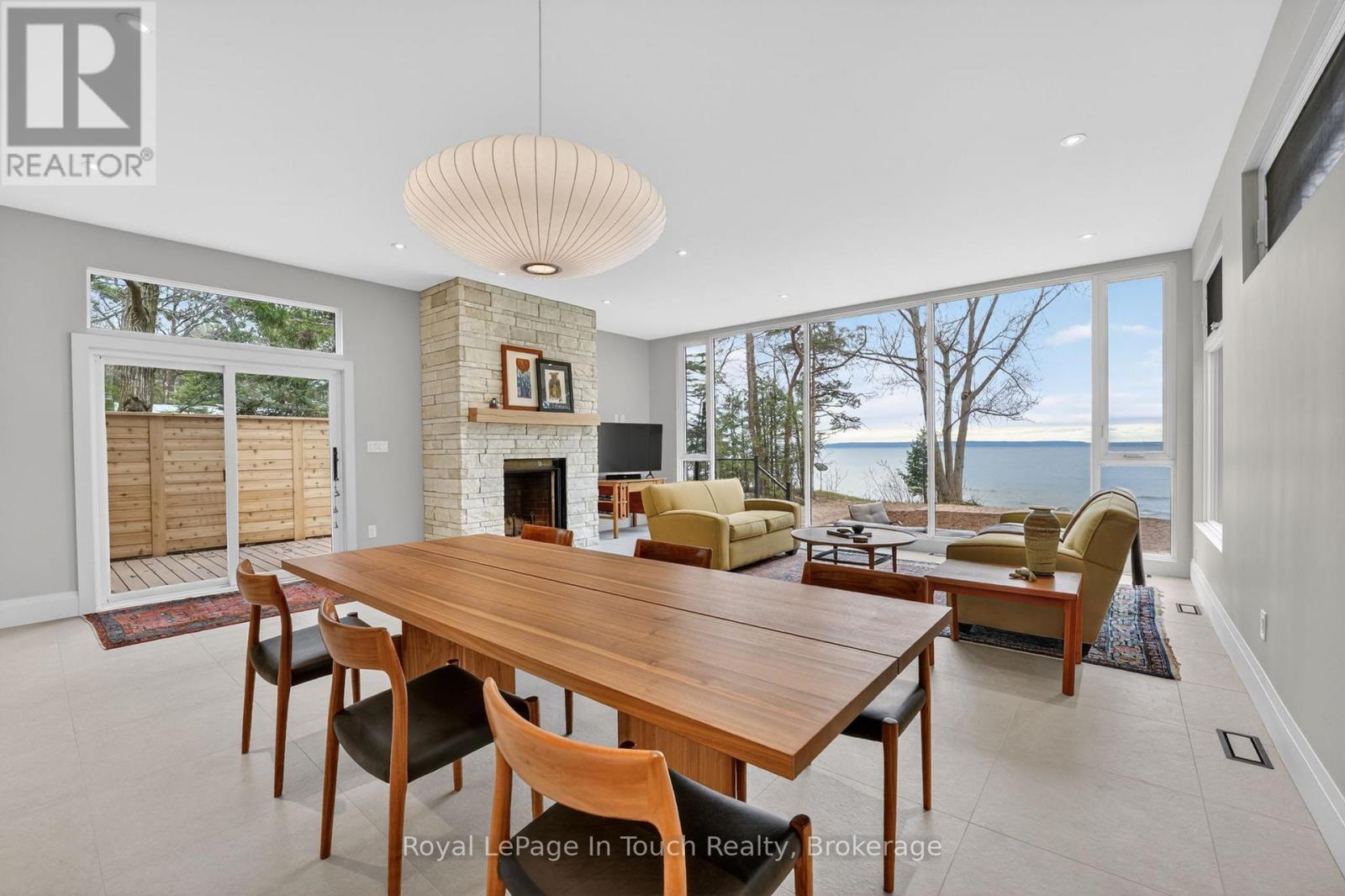160 Tiny Beaches Road N Property Photo 14