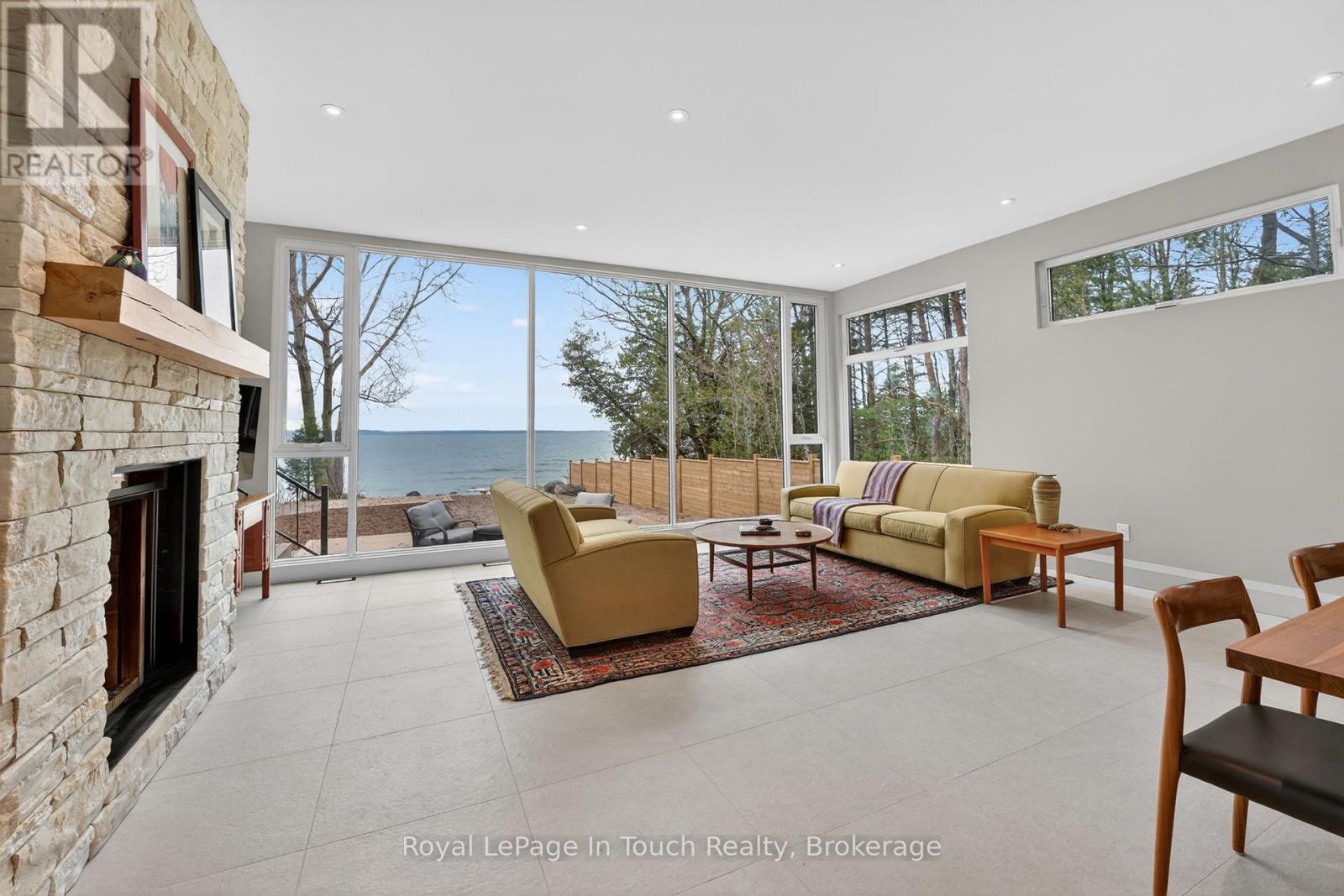 160 Tiny Beaches Road N Property Photo 15