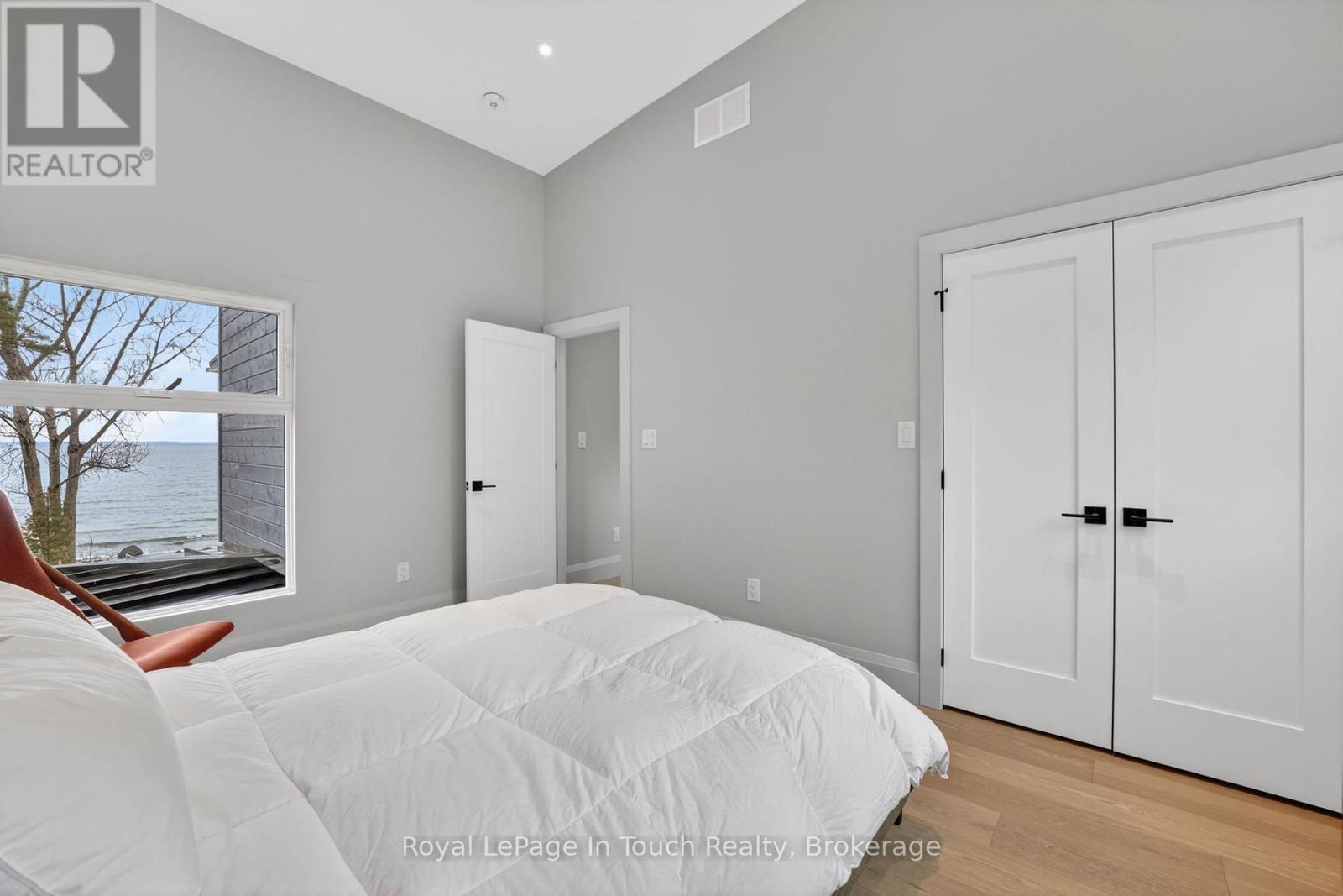 160 Tiny Beaches Road N Property Photo 29