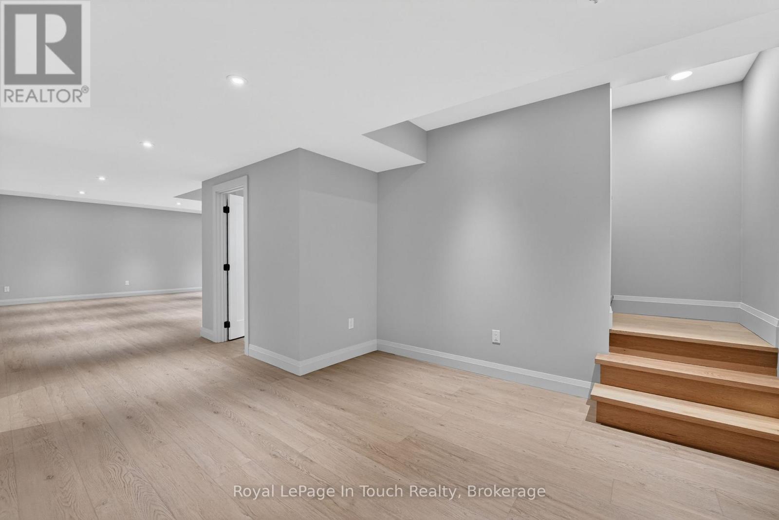 160 Tiny Beaches Road N Property Photo 32