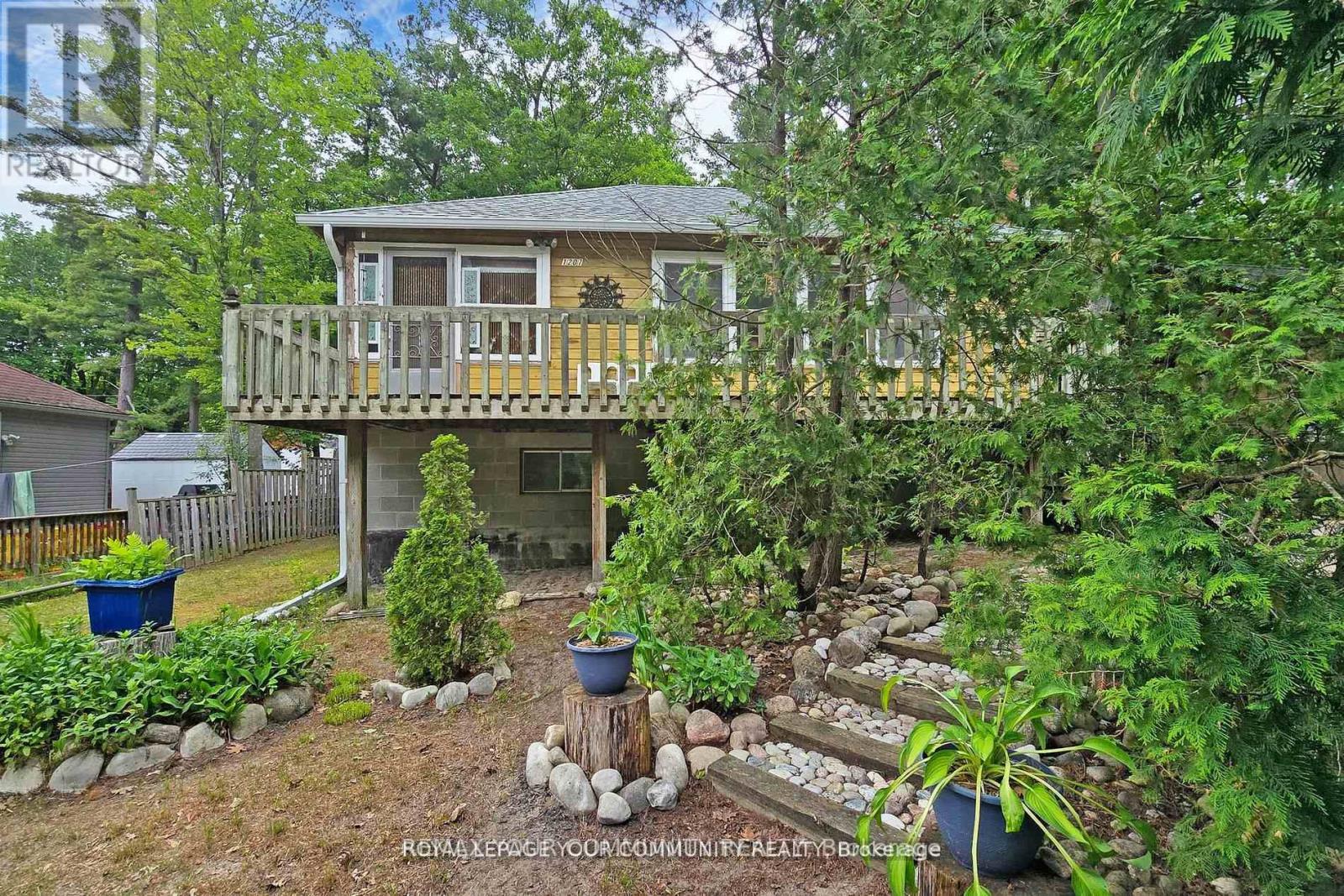 1207 Tiny Beaches Road S Property Photo 2