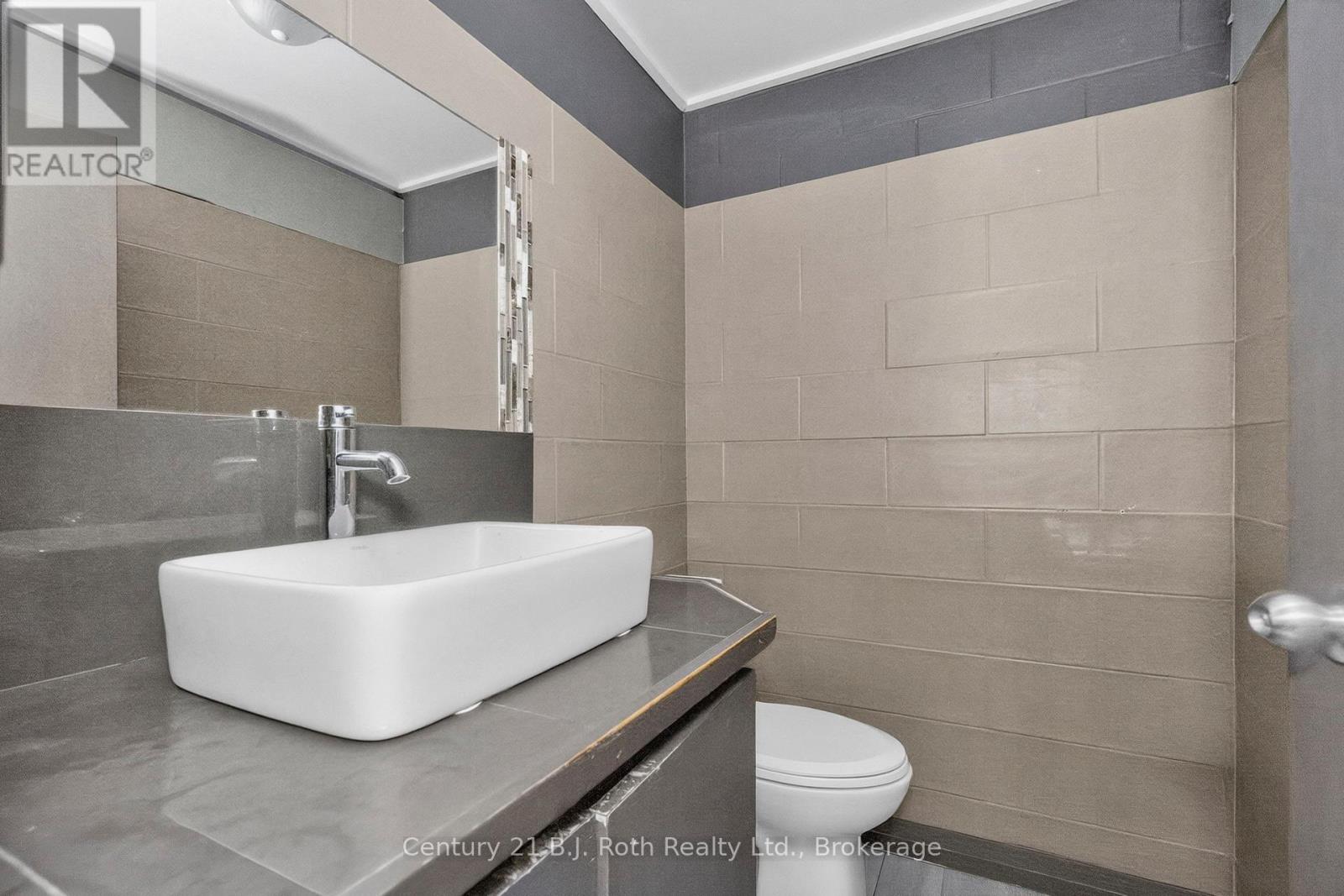 2 - 338 Park Street Property Photo 16
