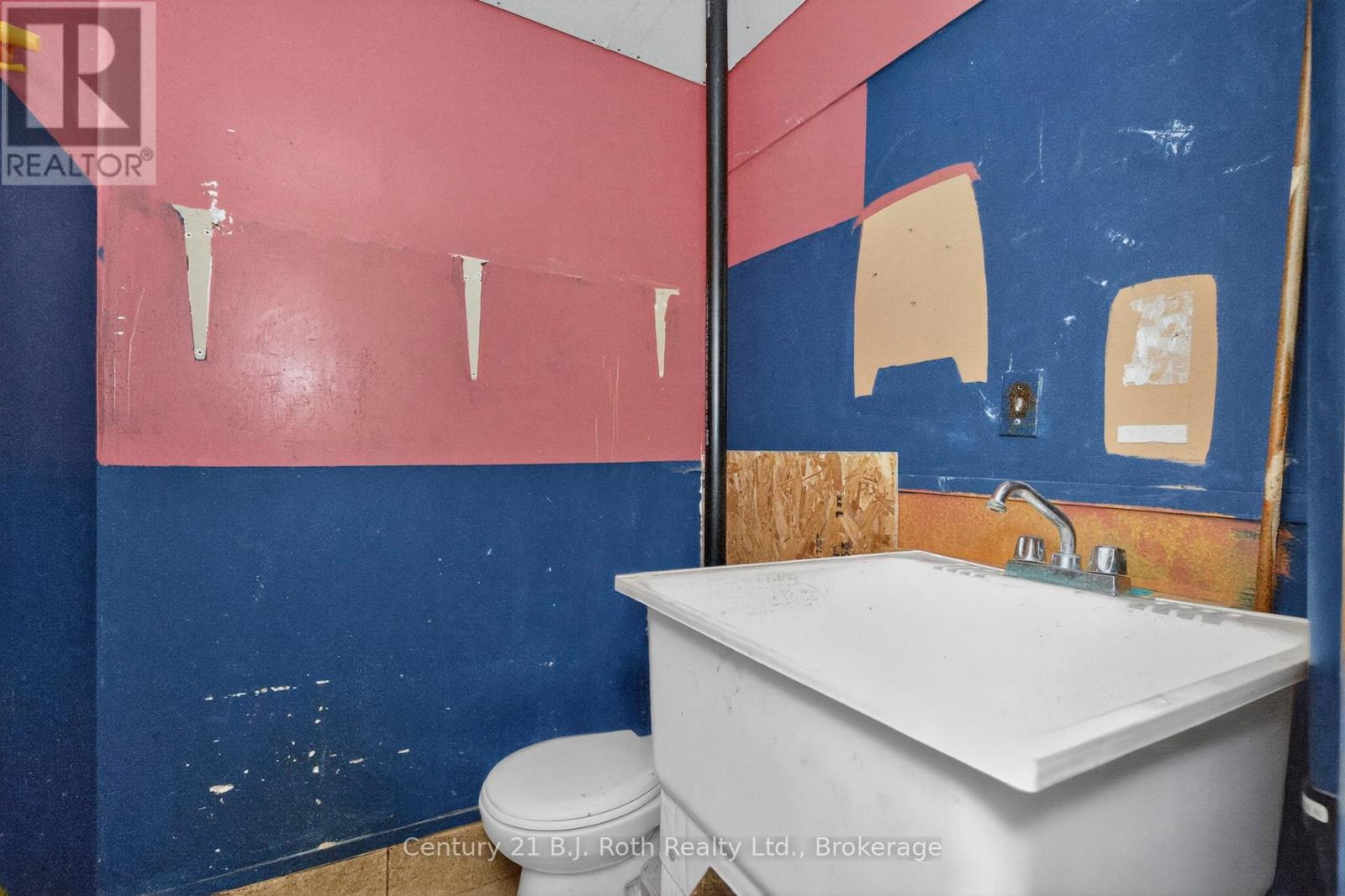 2 - 338 Park Street Property Photo 20