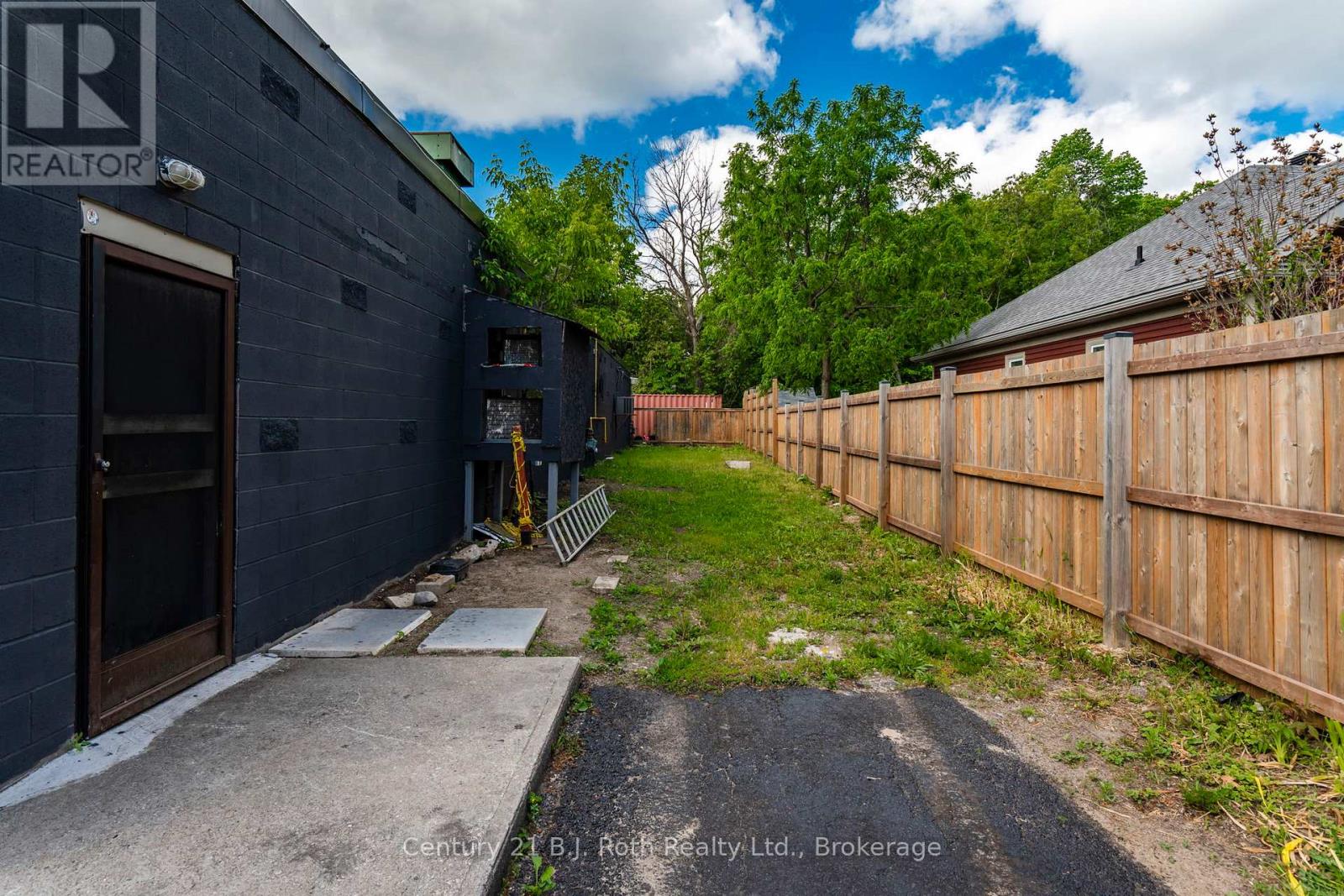 3 - 338 Park Street Property Photo 7