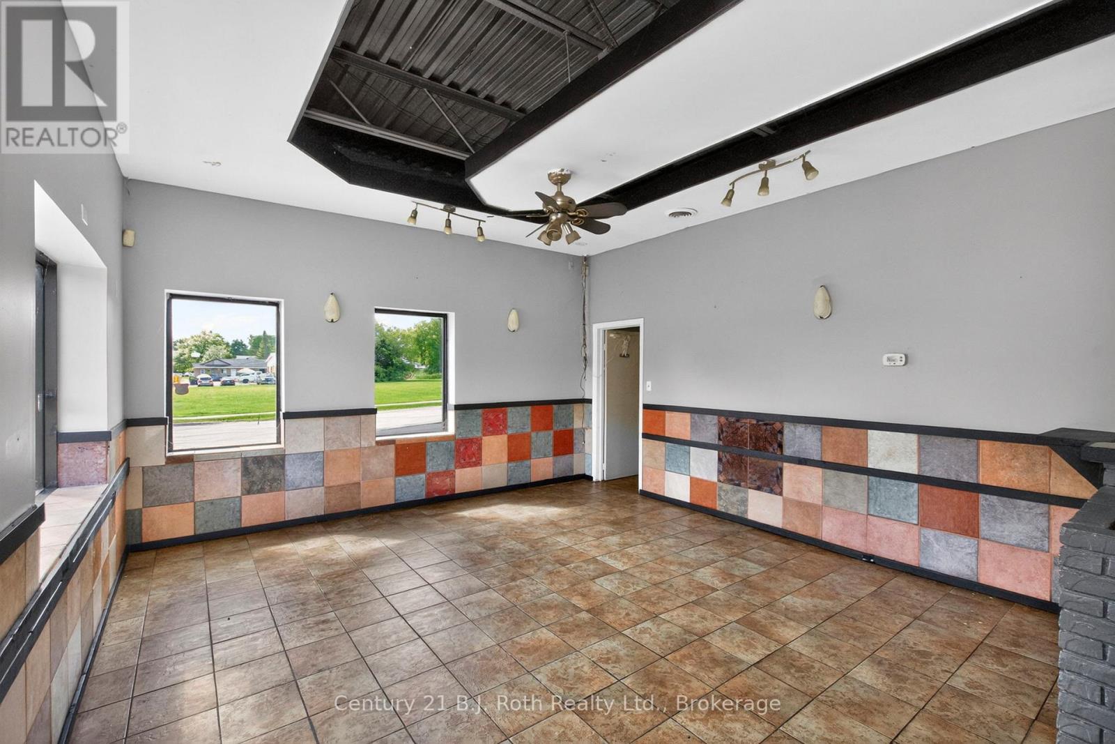 3 - 338 Park Street Property Photo 10