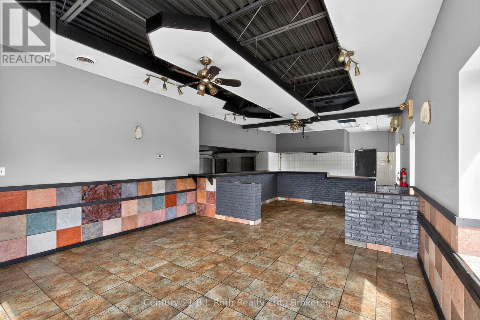 3 - 338 Park Street Property Photo 11