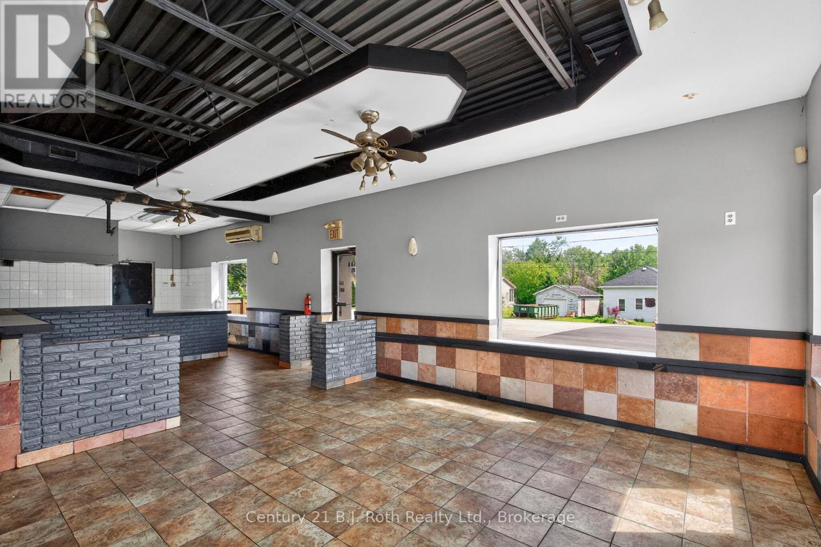 3 - 338 Park Street Property Photo 15