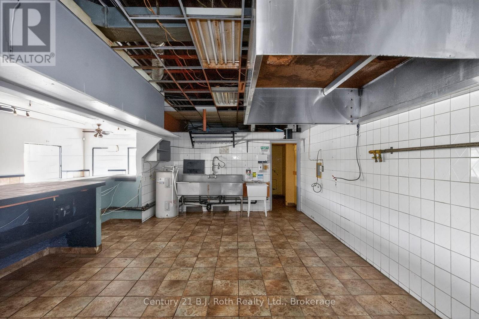 3 - 338 Park Street Property Photo 23