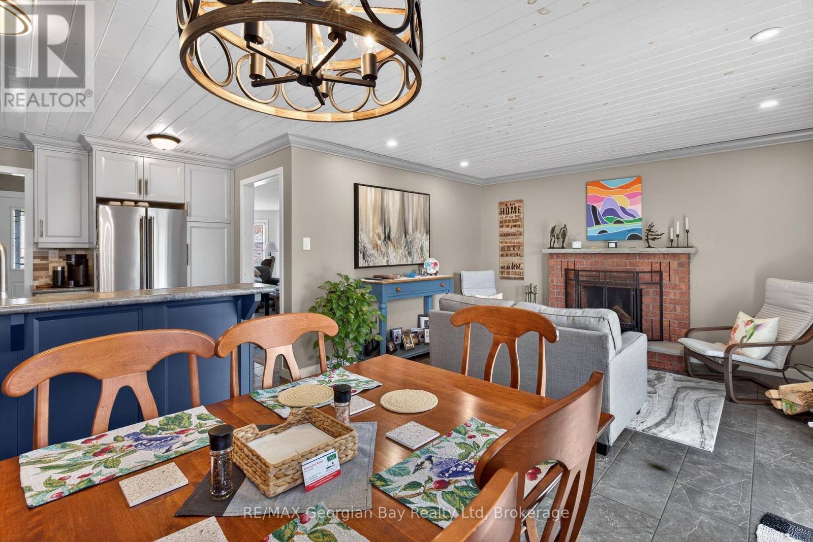 100 Peel Street Property Photo 15