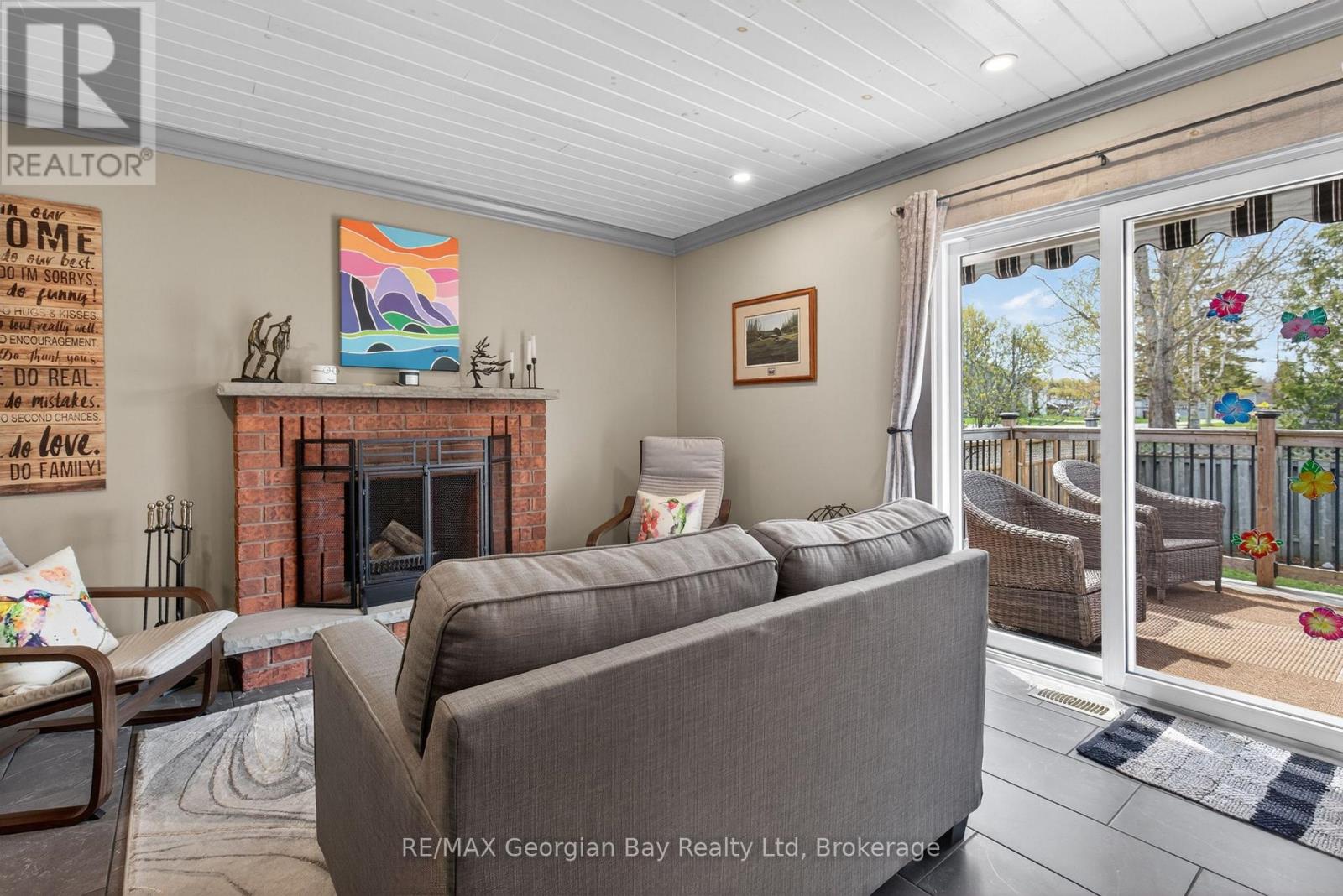 100 Peel Street Property Photo 16