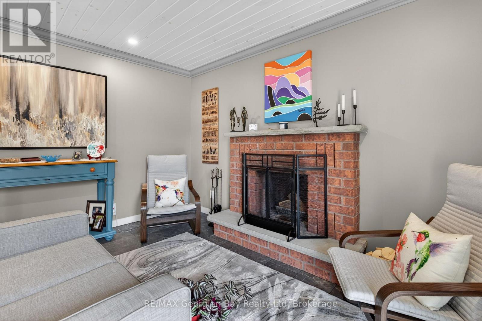 100 Peel Street Property Photo 17