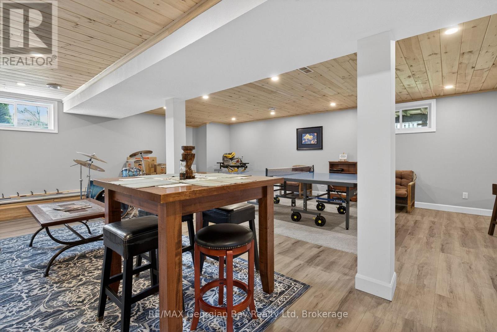 100 Peel Street Property Photo 28