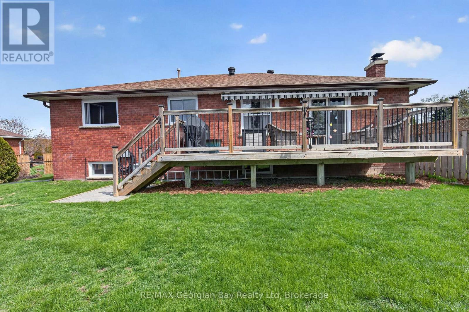 100 Peel Street Property Photo 34