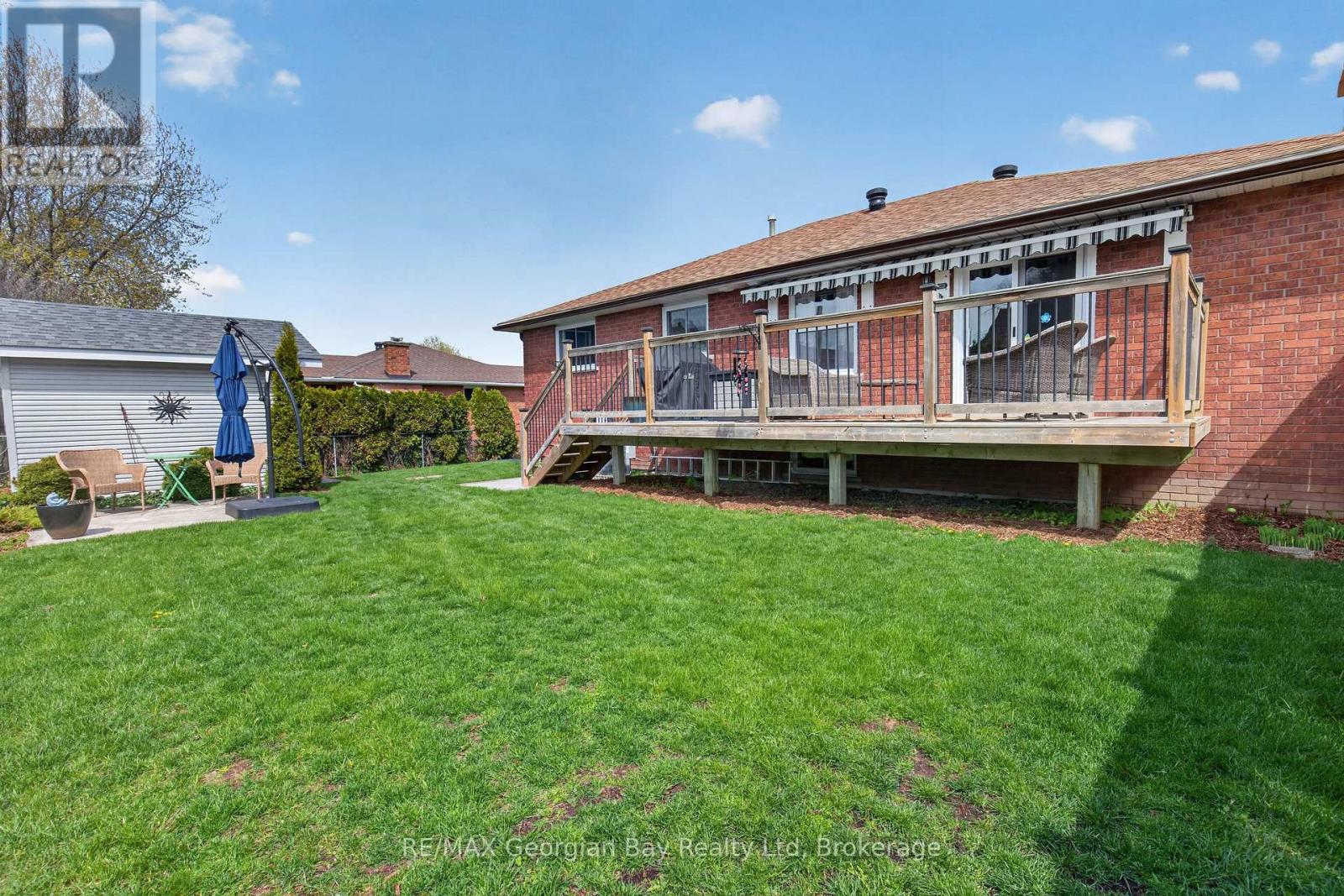 100 Peel Street Property Photo 35