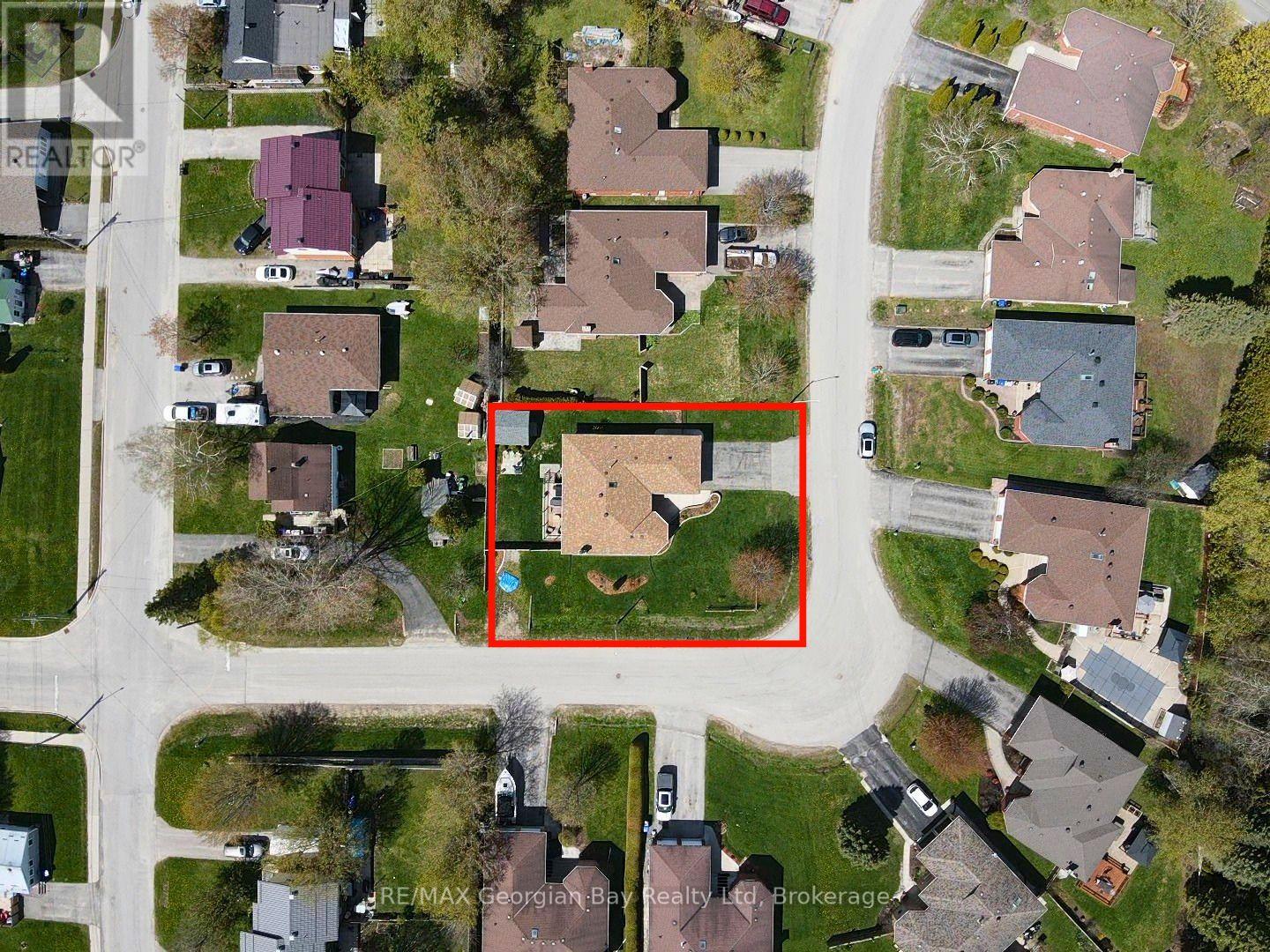 100 Peel Street Property Photo 39