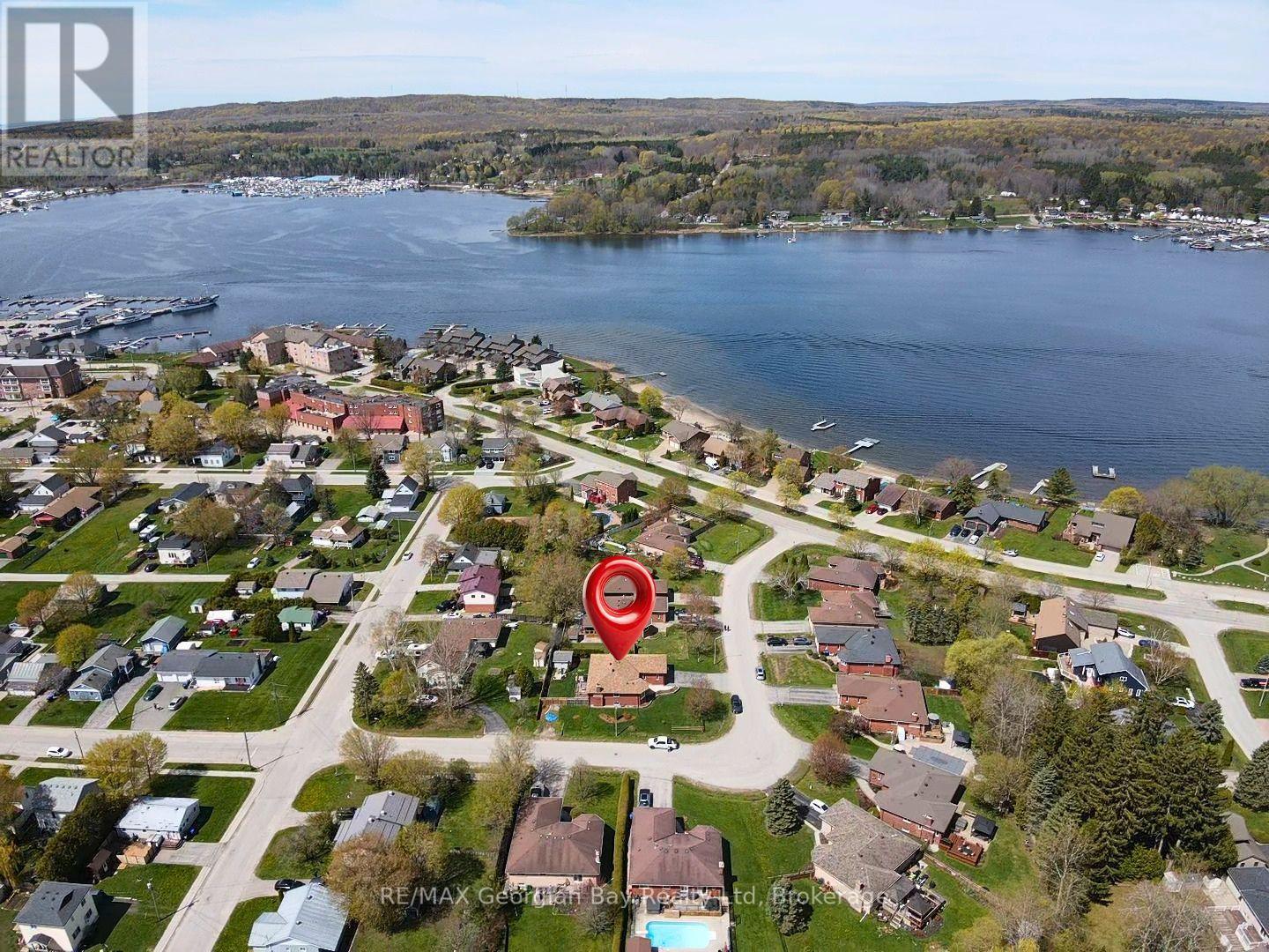 100 Peel Street Property Photo 40