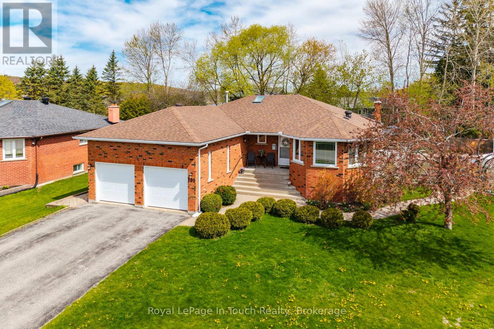 101 Peel Street Property Photo 2