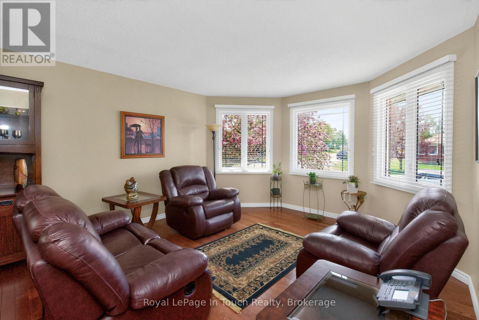 101 Peel Street Property Photo 8
