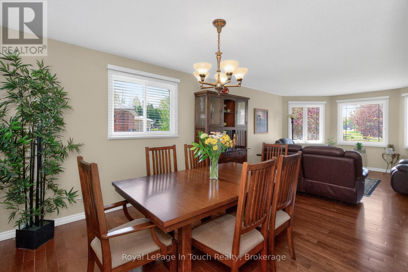 101 Peel Street Property Photo 10