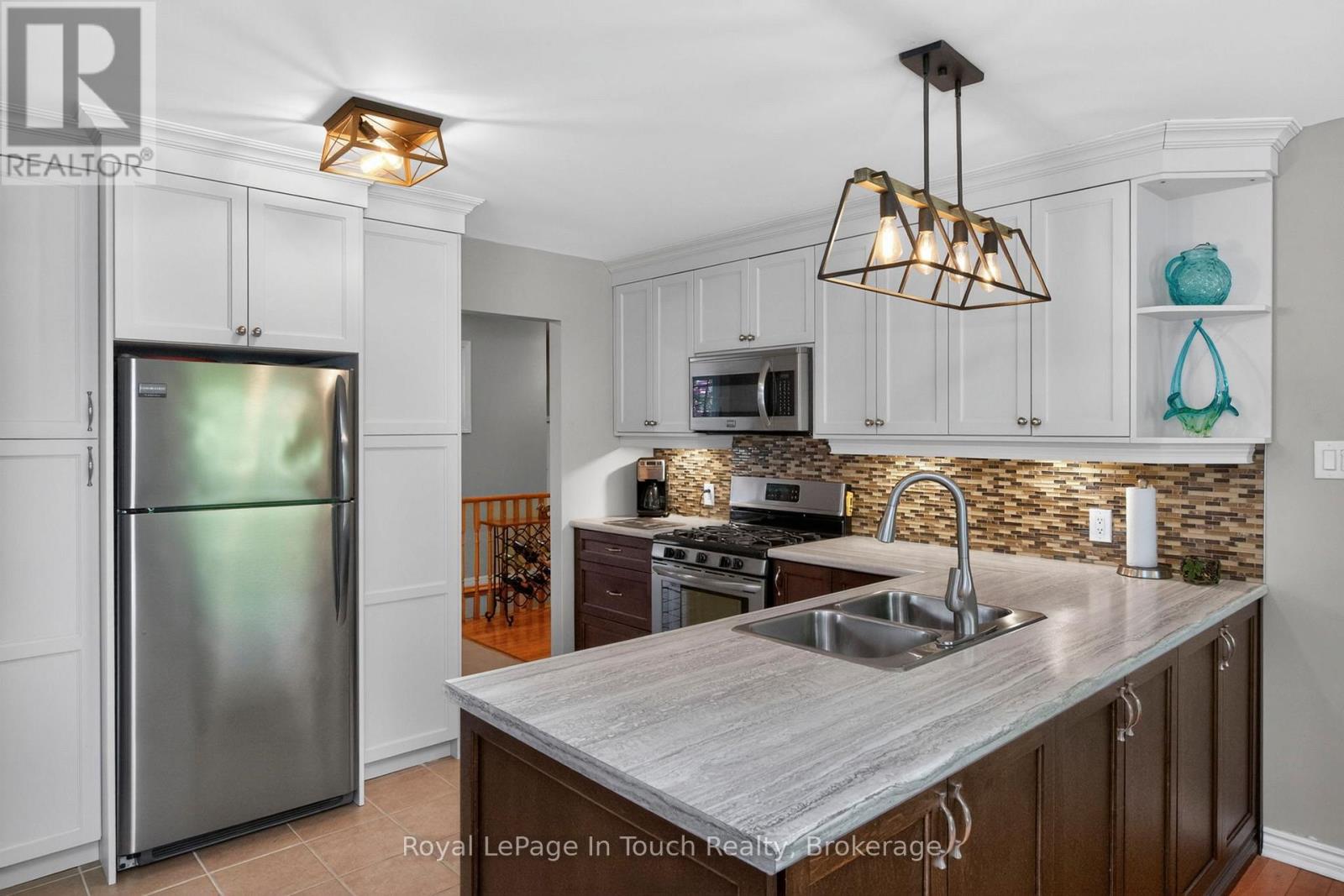 101 Peel Street Property Photo 20