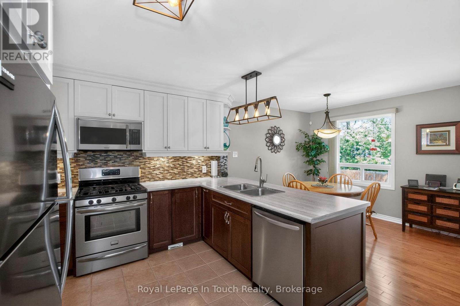 101 Peel Street Property Photo 21