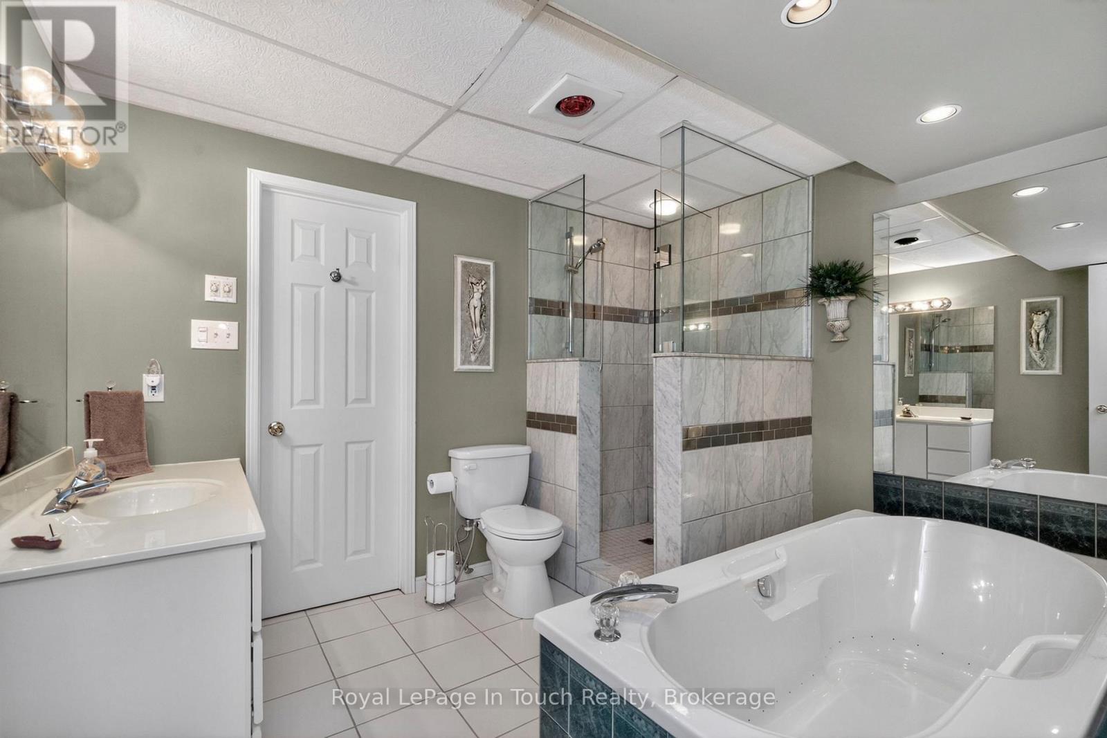 101 Peel Street Property Photo 26