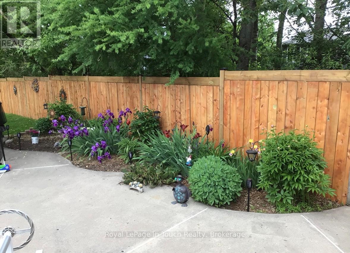 101 Peel Street Property Photo 39