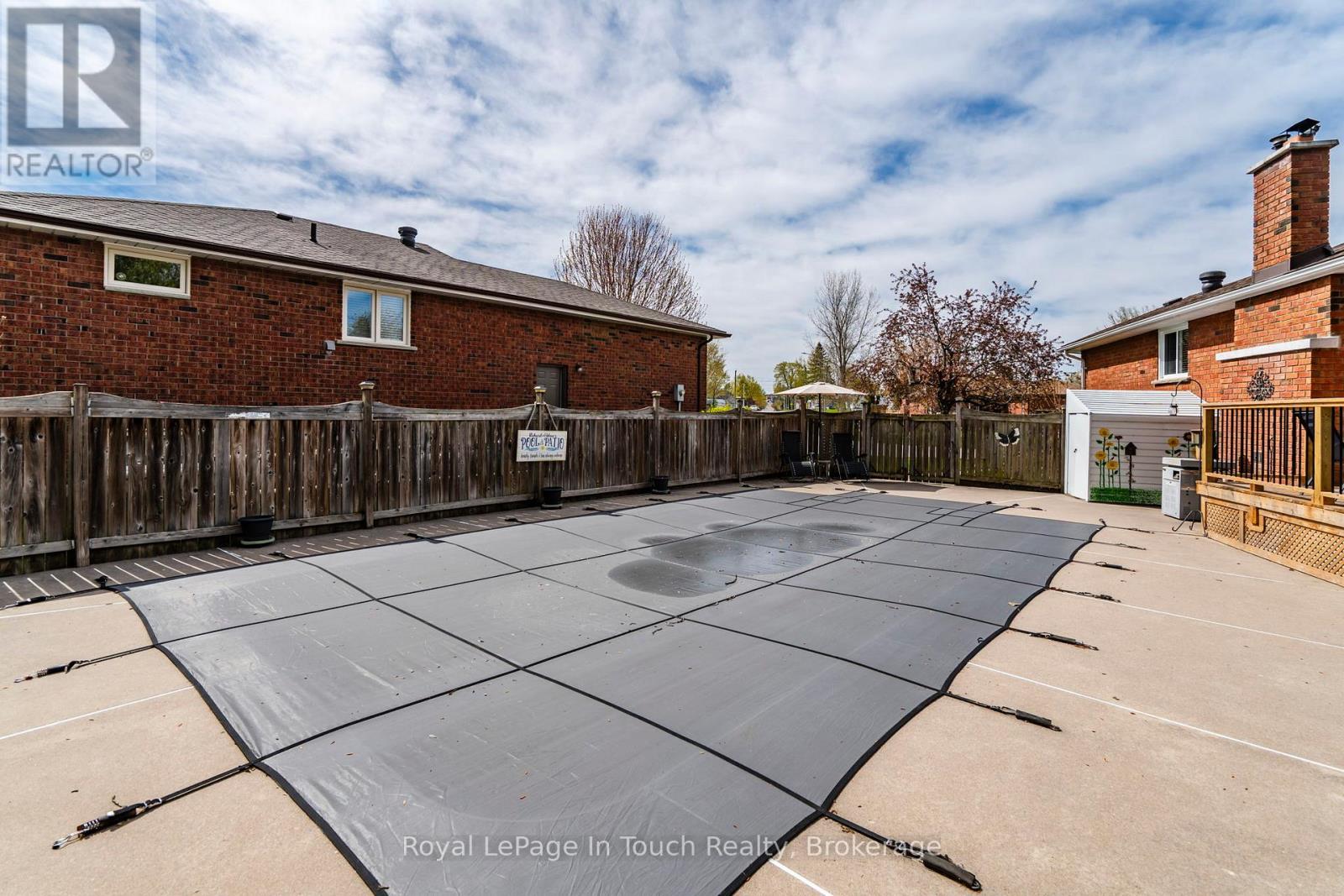 101 Peel Street Property Photo 44